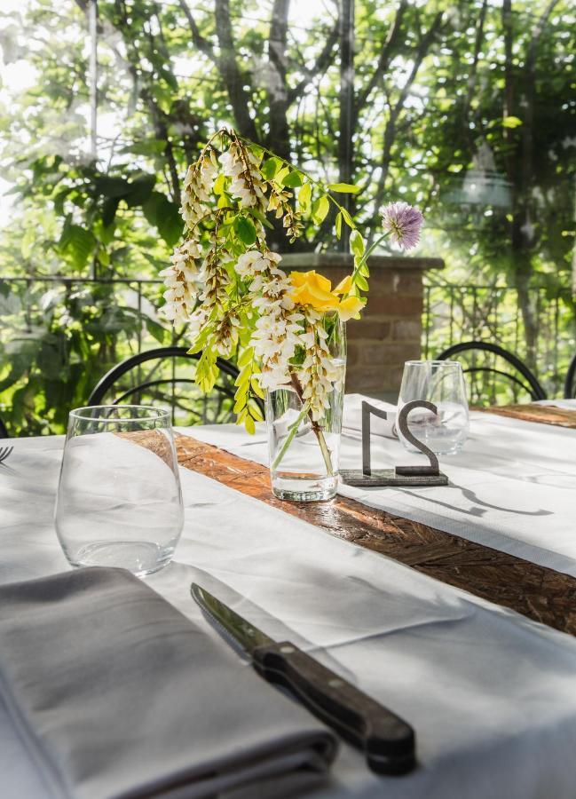 Il Giardino Di Ghilot Bed and Breakfast Cherasco Εξωτερικό φωτογραφία