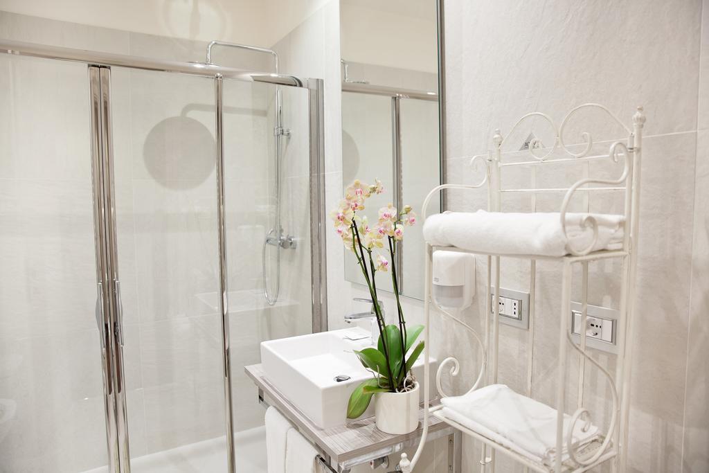 Il Giardino Di Ghilot Bed and Breakfast Cherasco Δωμάτιο φωτογραφία